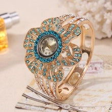 Load image into Gallery viewer, Gold Color Wrist Watch Women Flower Shape Jewelry Bracelet Watches Crystal Ladies Quartz Clock relogio feminino bayan kol saati
