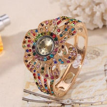 Load image into Gallery viewer, Gold Color Wrist Watch Women Flower Shape Jewelry Bracelet Watches Crystal Ladies Quartz Clock relogio feminino bayan kol saati